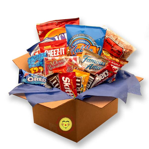 Snackdown Deluxe Care Package – Game Day Snack Box Gift